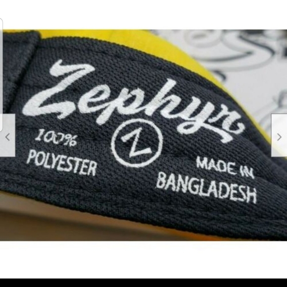 University of Iowa Hawkeyes Stretch-Back Hat M/L - Picture 2 of 3